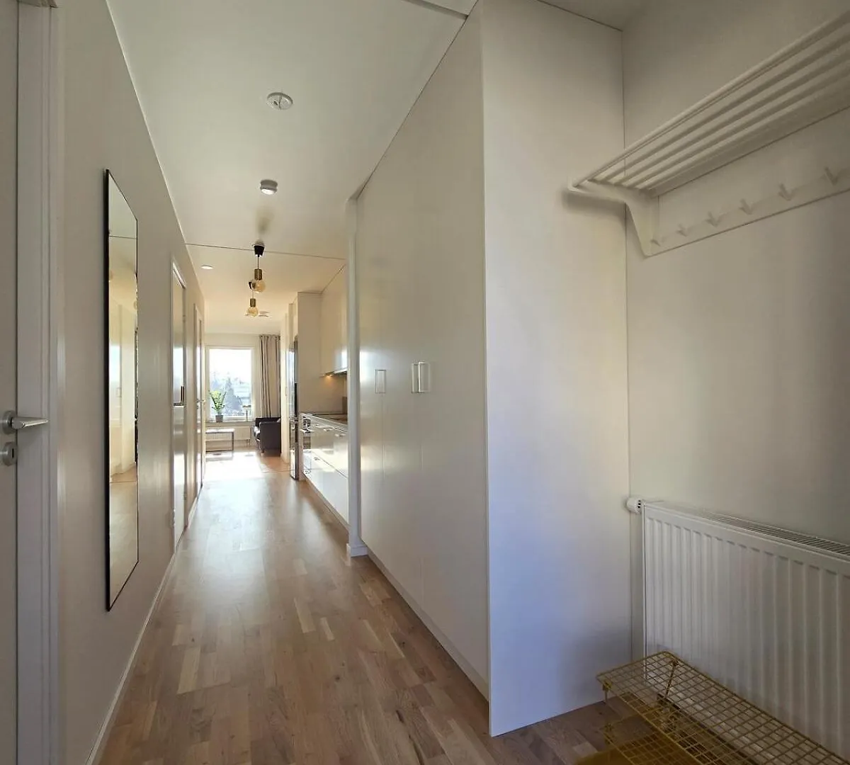 Centralt And Modernt Estocolmo Apartamento